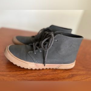 Cat & Jack Grey Boy Size 1 Dressy Boots